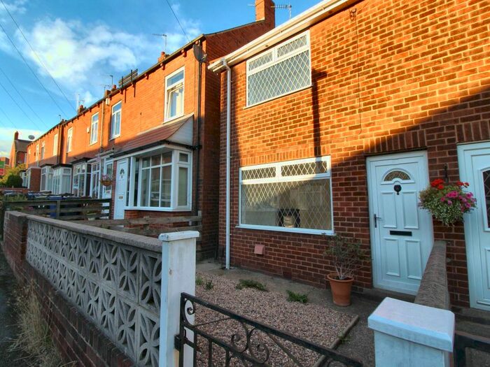 2 Bedroom Semi-Detached House To Rent In Winter Road, Pogmoor, Barnsley, S75