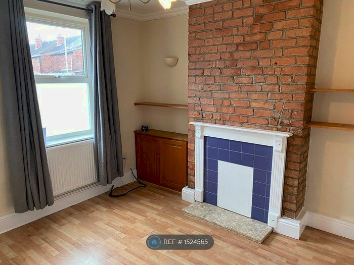 2 Bedroom Terraced House To Rent In Deabill Street, Nottingham, NG4