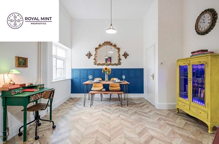 2 Bedroom Flat To Rent In Barking Road, London, E13