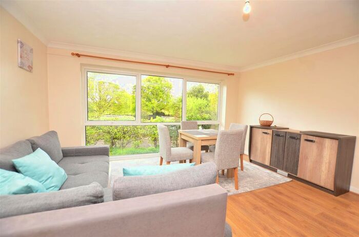 2 Bedroom Maisonette To Rent In Blandford Road, Teddington, TW11