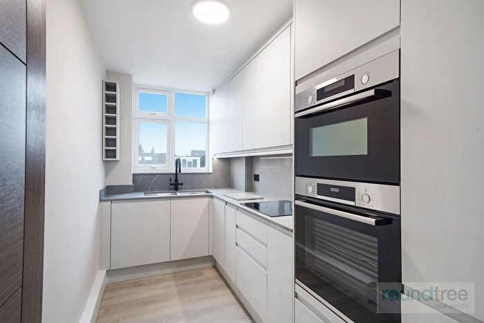 2 Bedroom Flat To Rent In Melvin Hall, Golders Green Road, Golders Green, NW11