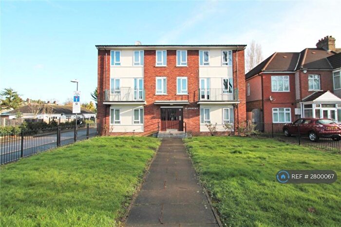 3 Bedroom Maisonette To Rent In Chinbrook Road, London, SE12