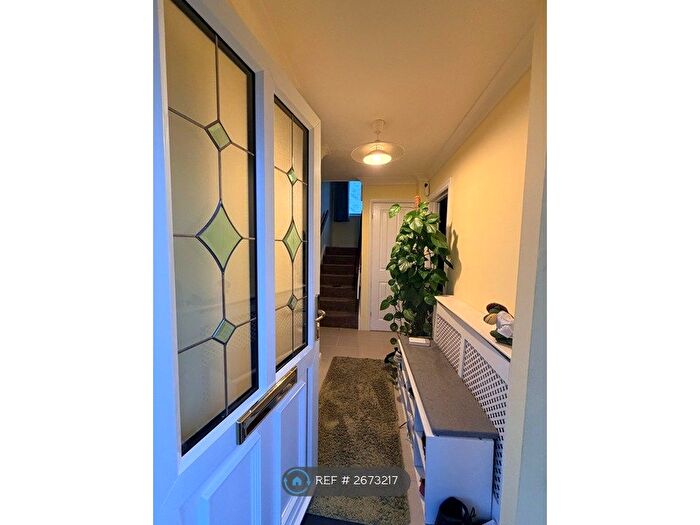 4 Bedroom Detached House To Rent In Cedar Walk, Cambridge, CB25