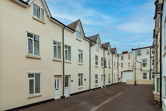 5 Bedroom House To Rent In South View Place, Bournemouth, BH2