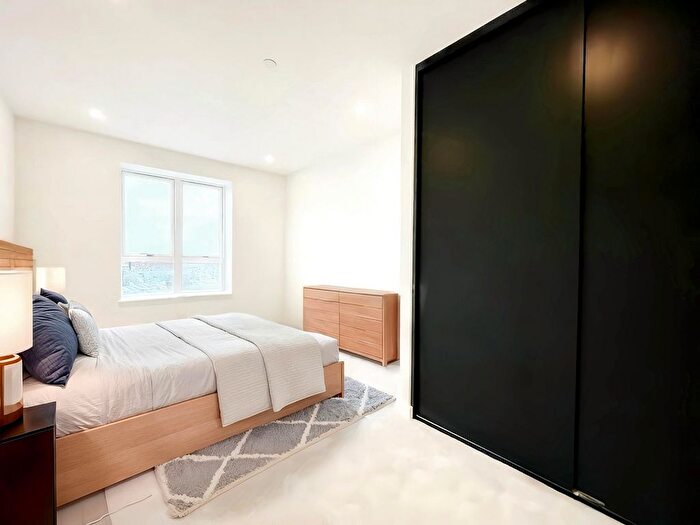 2 Bedroom Flat To Rent In Clarendon, London, N8