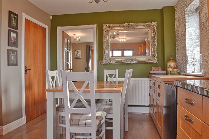 2 Bedroom Semi-Detached House For Sale In Peacocks Launde, Claypole, NG23