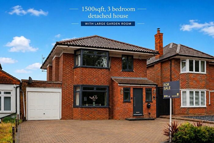 3 Bedroom Detached House For Sale In Honister Heights, Purley, CR8