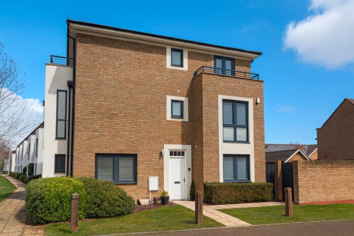 5 Bedroom House For Sale In The Fort, Rochester, ME1