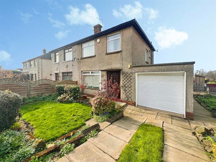 3 Bedroom Semi Detached House For Sale In Acre Crescent, Bradford, BD2