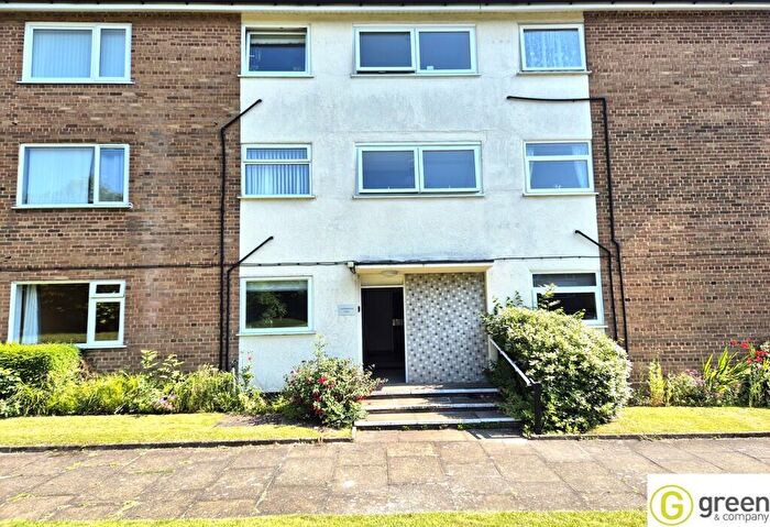 1 Bedroom Flat To Rent In Whitehouse Court, Rectory Road, Sutton Coldfield, West Midlands, B75