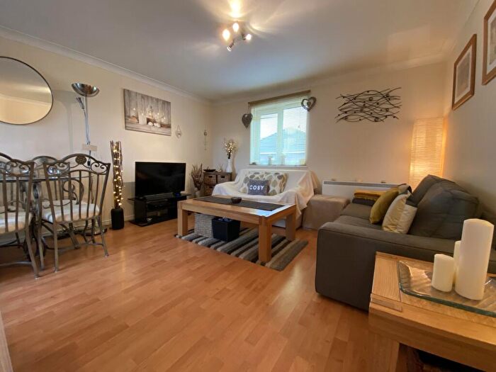 2 Bedroom Flat To Rent In Beaufort Square, Pengham Green, CF24