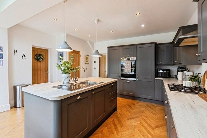 4 Bedroom Semi-Detached House For Sale In Lynnfield Gardens, Scholes, Leeds, LS15