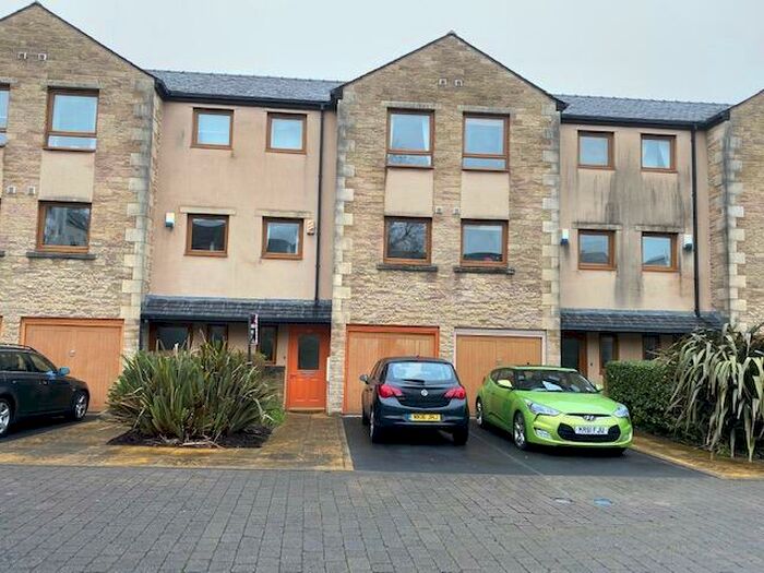 3 Bedroom House To Rent In Waterside, City Centre, Lancaster, LA1