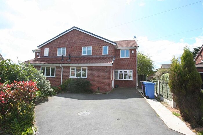 4 Bedroom Terraced House To Rent In Chelsea Road, Manchester, M41