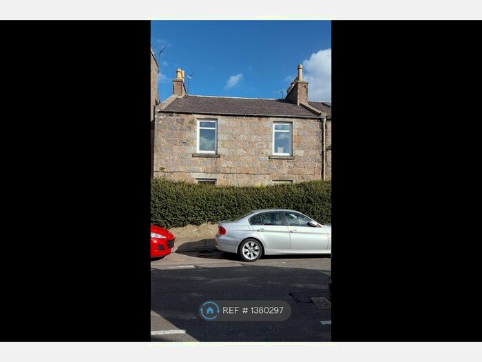 3 Bedroom Flat To Rent In Upper Villa, Aberdeen, AB25