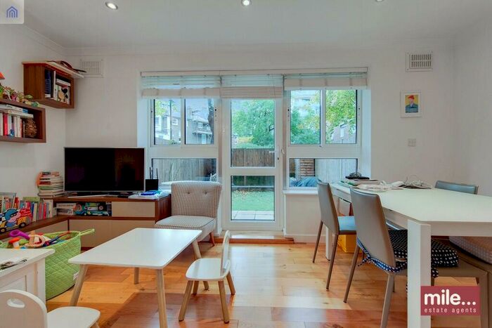 2 Bedroom Flat To Rent In Goldsmith Place, Springfield Lane, Kilburn, NW6