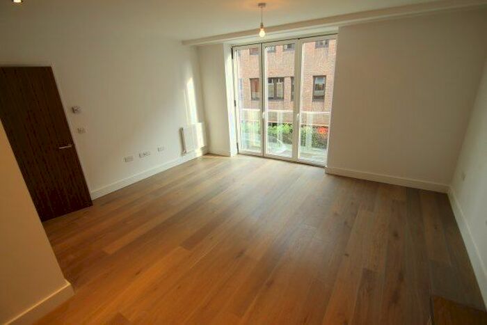 1 Bedroom Flat To Rent In 8-10 Knoll Rise, Orpington BR6
