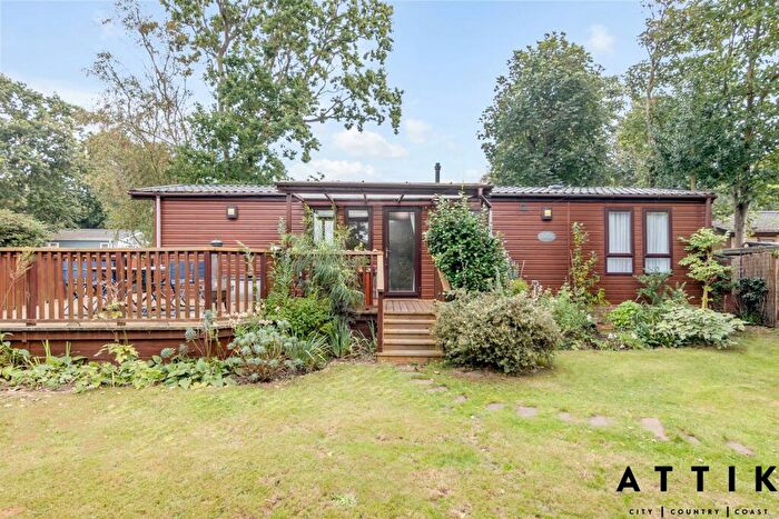 2 Bedroom Park Home For Sale In Minsmere Road, Dunwich, Saxmundham, IP17