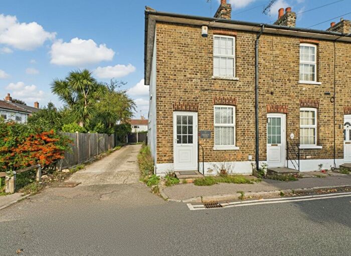 2 Bedroom Cottage For Sale In Rowley Road, Orsett, RM16