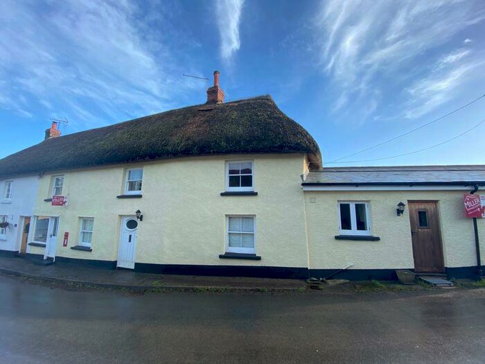 4 Bedroom Cottage For Sale In Monkokehampton, Nr Winkleigh, EX19