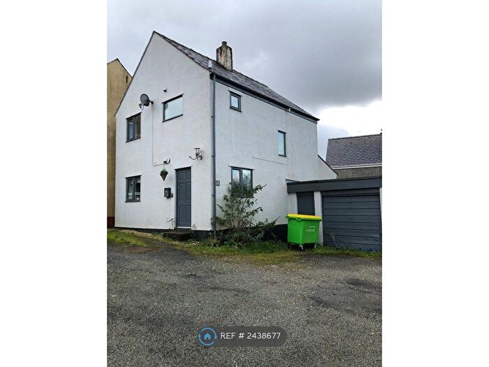 3 Bedroom Detached House To Rent In Caeau Gleision, Rhiwlas, LL57