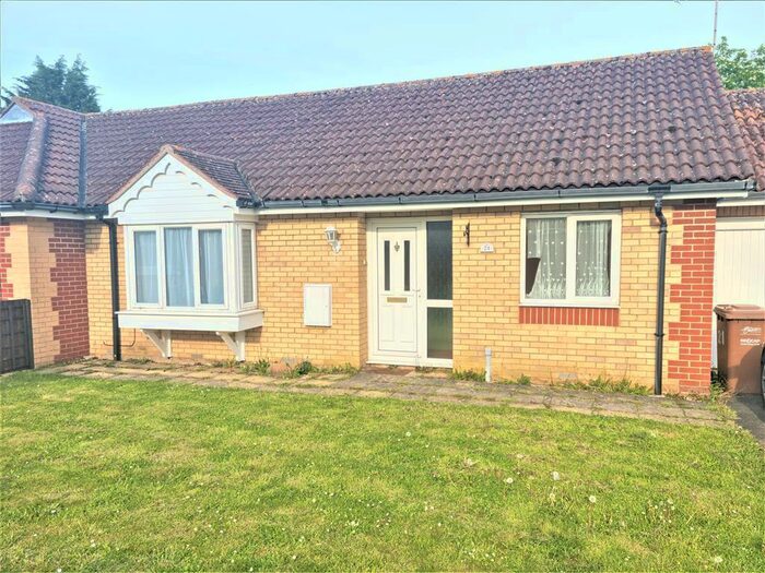 2 Bedroom Bungalow To Rent In Petts Close, Wisbech, PE13