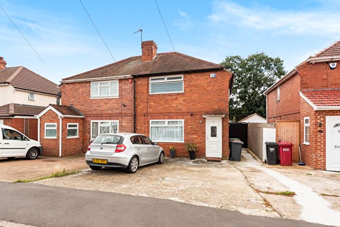 3 Bedroom Semi Detached House To Rent In Norfolk Avenue, Slough, SL1