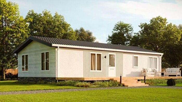 2 Bedroom Chalet For Sale In Cannisland Park, Parkmill, Swansea, SA3