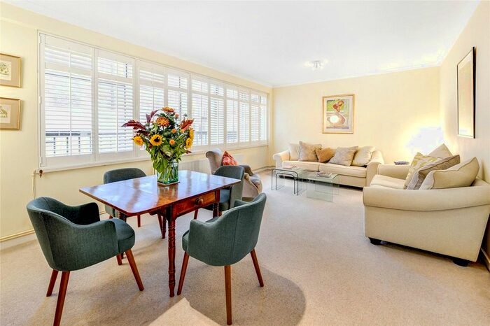 2 Bedroom Flat To Rent In Alec Court, Catherine Place, Westminster, London, SW1E