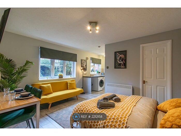 Studio To Rent In Captains Place, Southampton, SO14