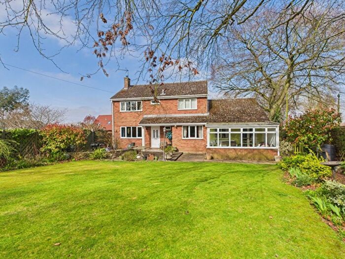 4 Bedroom Detached House For Sale In Church Road, Hilgay, PE38
