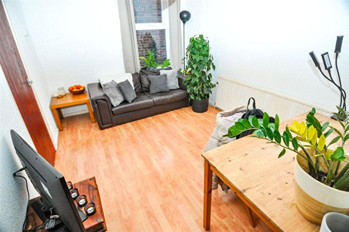 1 Bedroom Flat To Rent In Clyde Road, Manchester, M20