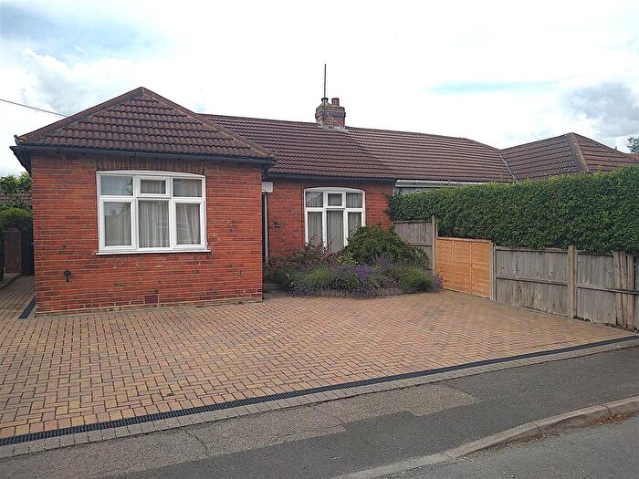 3 Bedroom Semi-Detached House To Rent In Willson Road, Englefield Green, Egham, TW20