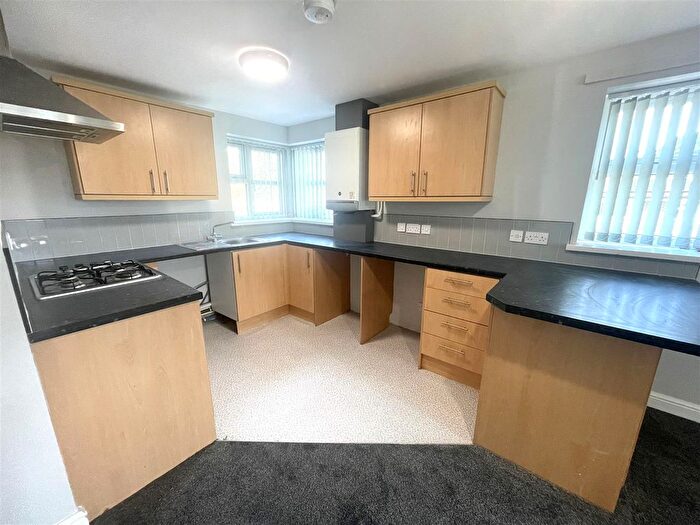 1 Bedroom Flat To Rent In High Grove View, Kidsgrove Road, Stoke-On-Trent, ST6