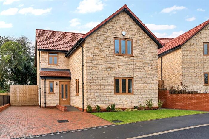 4 Bedroom House For Sale In Water Street Close, Chew Valley, BS40