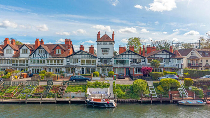 5 Bedroom Terraced House For Sale In River Road Taplow Maidenhead, Buckinghamshire, SL6