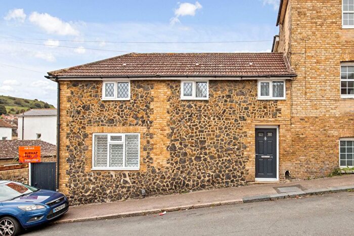 2 Bedroom Terraced House For Sale In Winchelsea Road, Dover, CT17