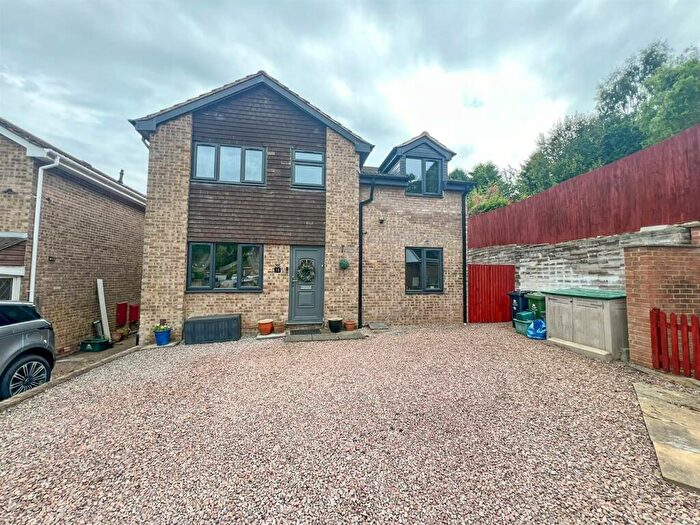 4 Bedroom Detached House For Sale In Walwyn Close, Mitcheldean, GL17