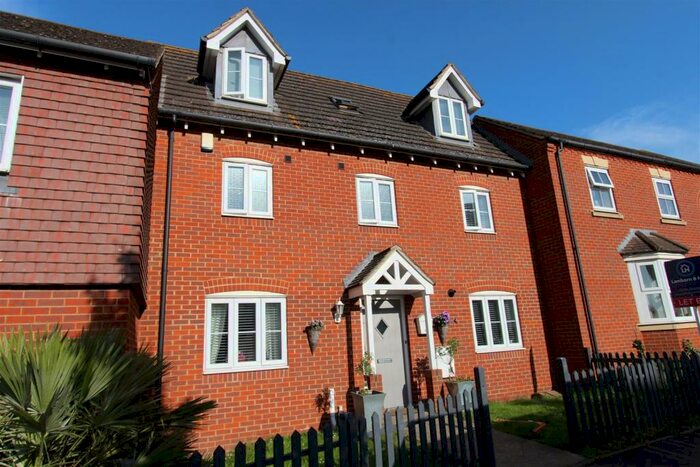 5 Bedroom House To Rent In Premier Way, Kemsley, Sittingbourne, ME10