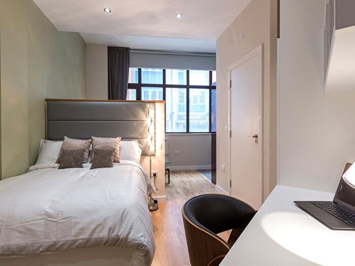 Apartment To Rent In Apt, Q Two Residence #, LS1