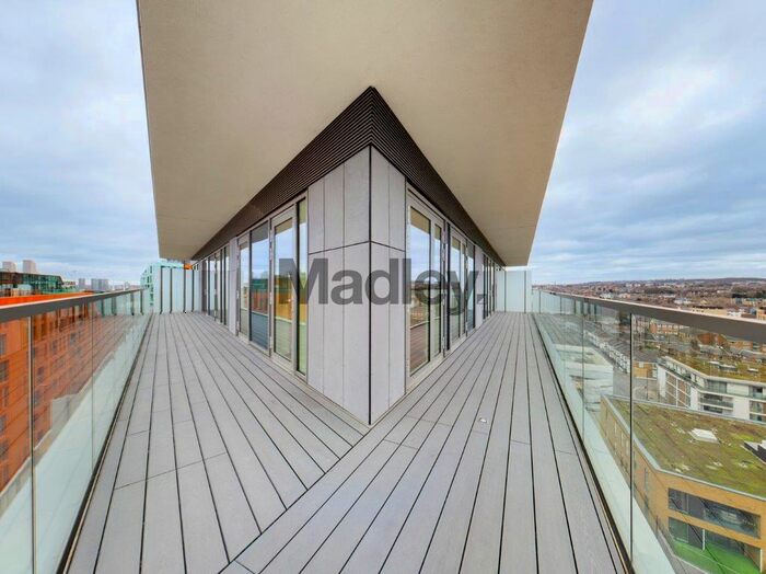 3 Bedroom Flat To Rent In Springham Walk, London, SE10