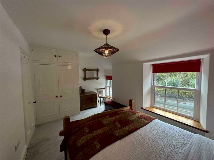 2 Bedroom Cottage For Sale In Castle Terrace, Dolwyddelan, LL25