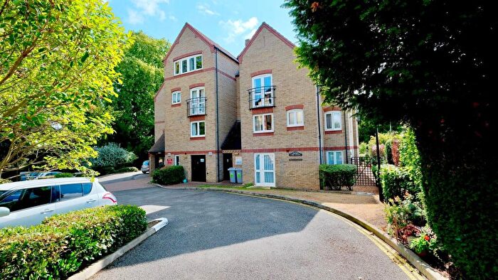 2 Bedroom Apartment For Sale In George Street, Huntingdon, PE29
