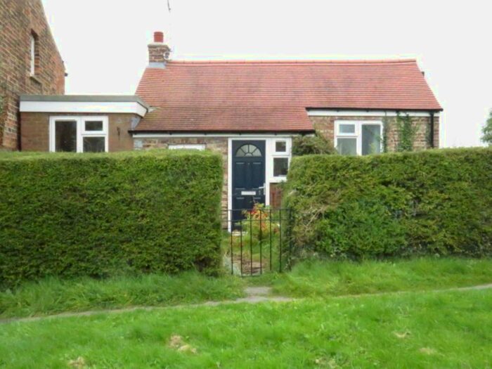 1 Bedroom Detached Bungalow For Sale In The Bungalow, Flaxton, York YO60