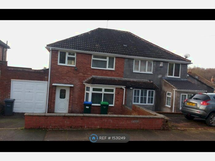 3 Bedroom Semi-Detached House To Rent In Old Walsall Road, Birmingham, B42
