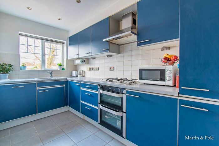 2 Bedroom End Terrace House For Sale In Heather Hill Close, Earley, Reading, RG6