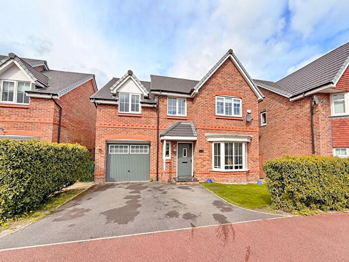4 Bedroom Detached House For Sale In Meadow View, Worsley, Manchester, M28