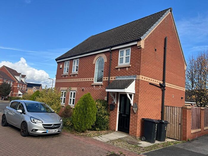 3 Bedroom Semi-Detached House To Rent In Malvern Drive, Woodlaithes, S66