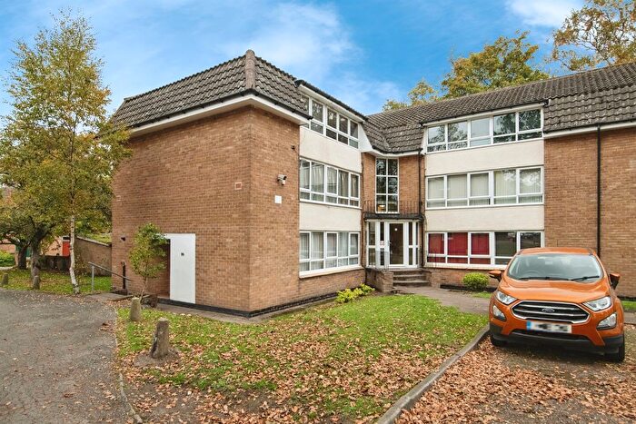2 Bedroom Flat For Sale In Limberlost Close, Birmingham, B20