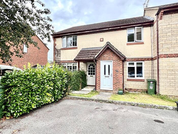 2 Bedroom Detached House To Rent In Embry Close, Lower Compton, SN11